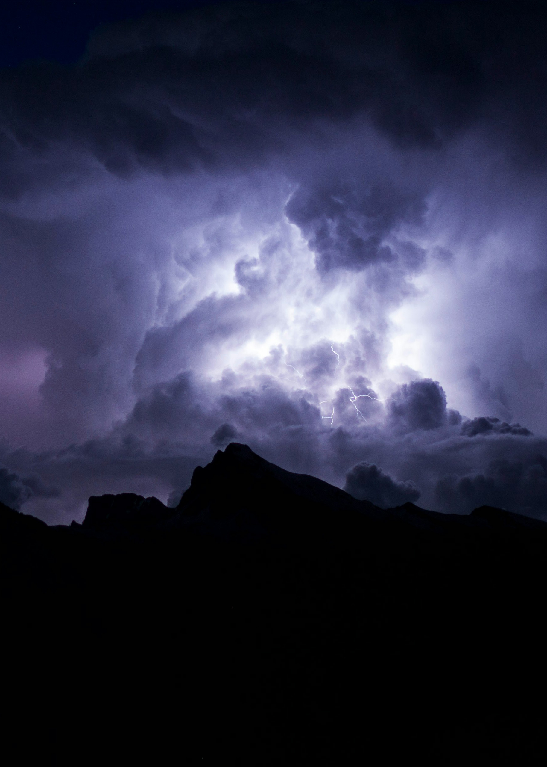 Omnikrise Themendossier Header