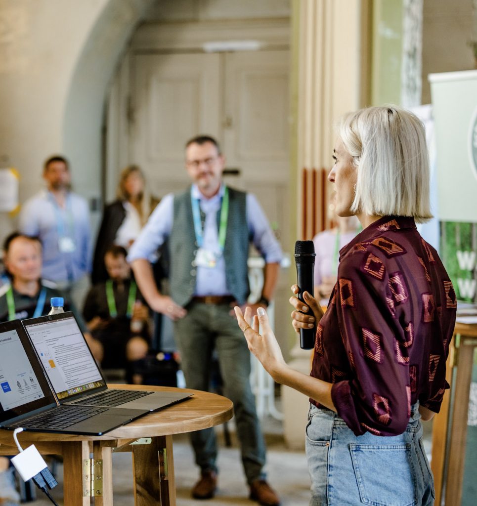 Hannah Schragmann Workshop